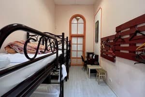 Хостел Dja Hostel. Место в женском 4-местном номере Персик 1