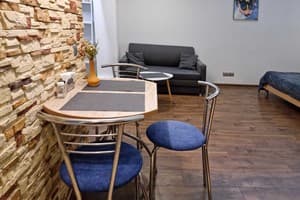 Квартира Home-Hotel на левом берегу ул. Митрополита Андрея Шептицкого, 1-а. Апартаменты трехместный ул.Шептицкого 1-а 12