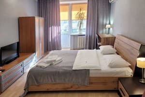 Квартира Home Hotel ул. Малая Житомирская, 10-1. Однокомнатная квартира, ул. Малая Житомирская, 10 на 4-м этаже 3