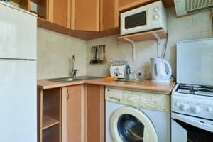 Квартира Home Hotel ул. Малая Житомирская, 10-1. Однокомнатная квартира, ул. Малая Житомирская, 10 на 4-м этаже 9